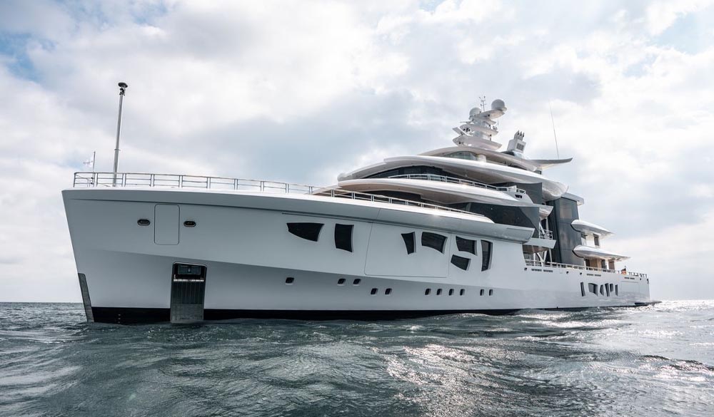 Artefact the fully hybrid 80-meter superyacht